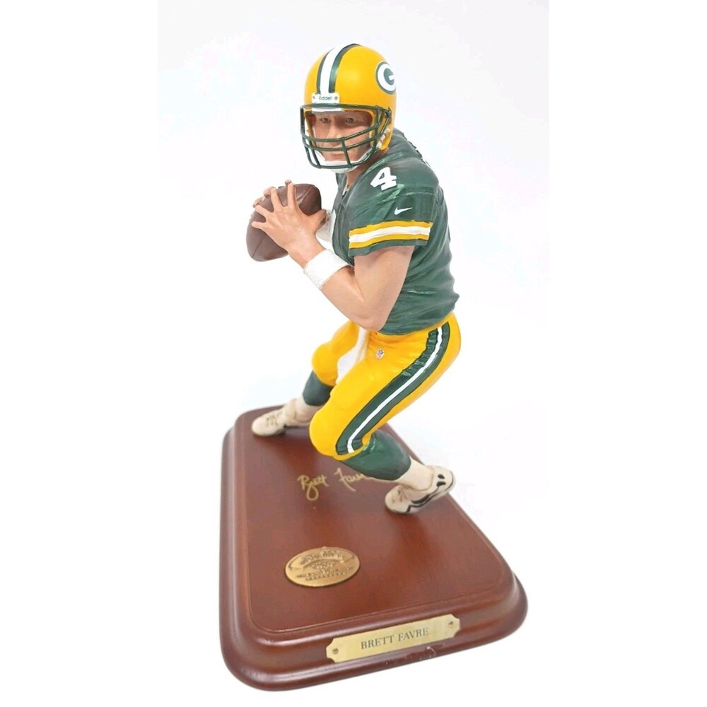 Brett Favre Green Bay Packers Danbury Mint All Star Figurine w Wood Base NIB
